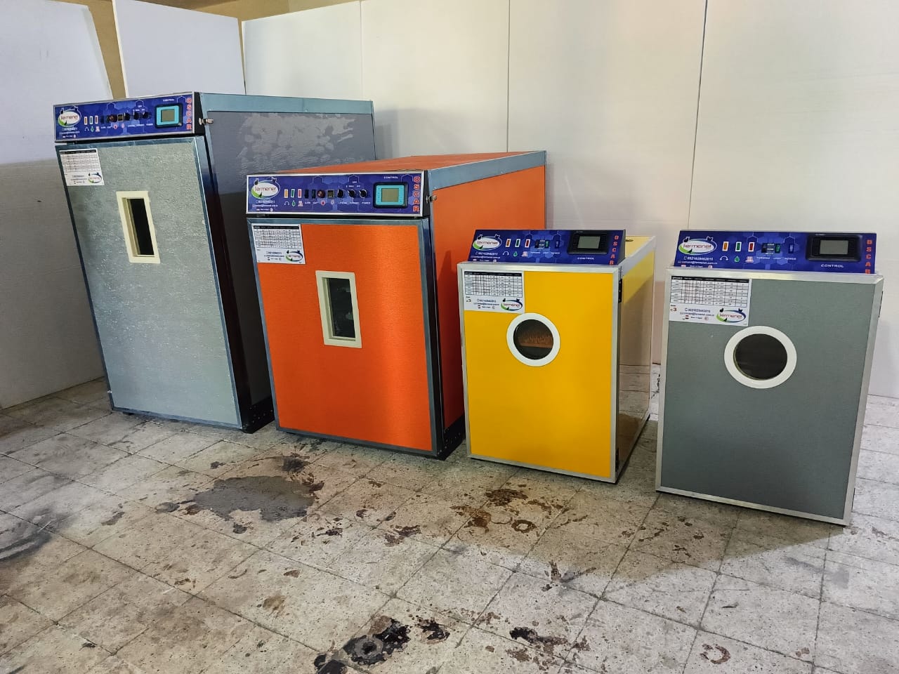 Different hatching machine sizes and colors