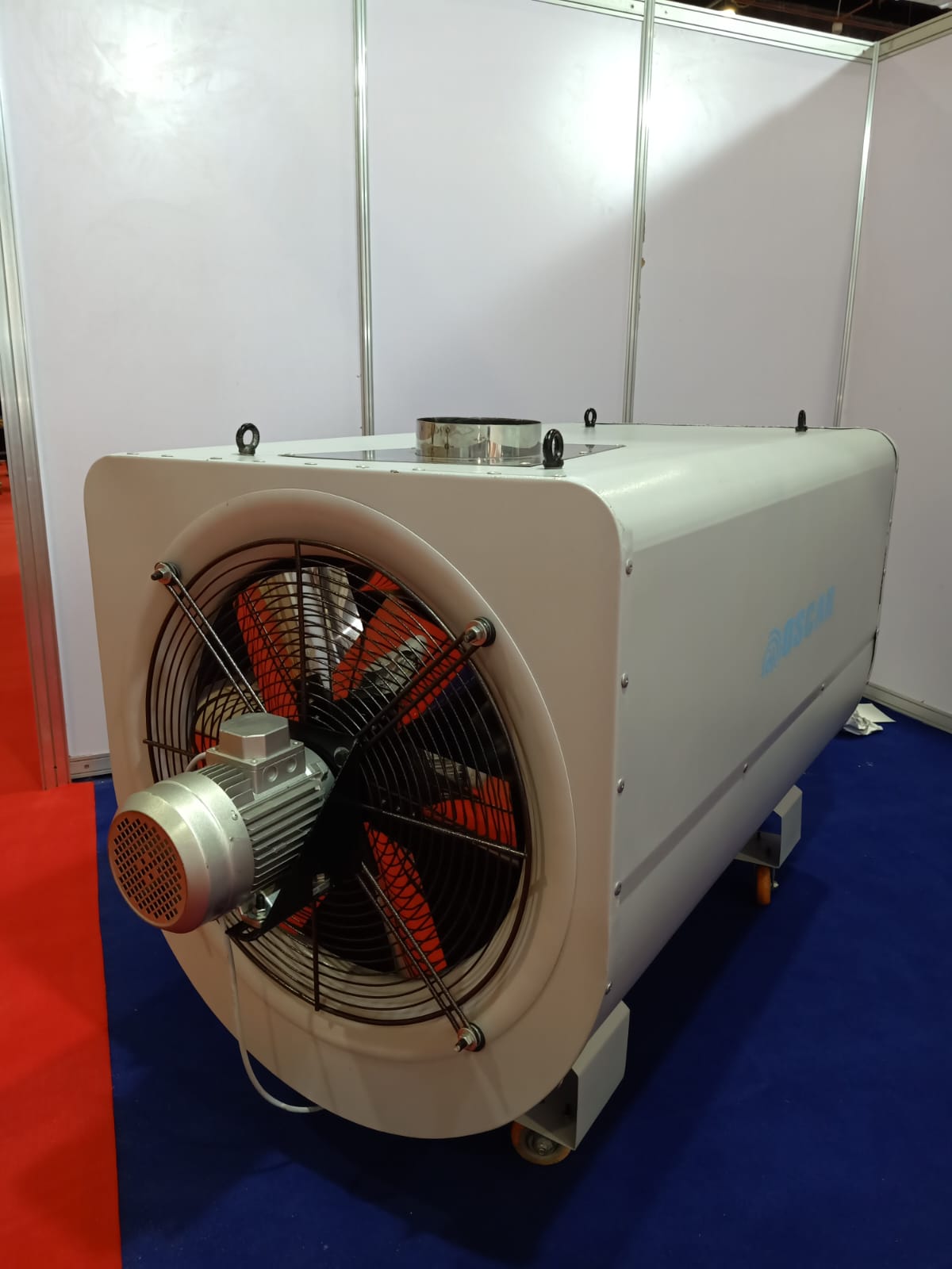 Rear fan unit of a poultry heater